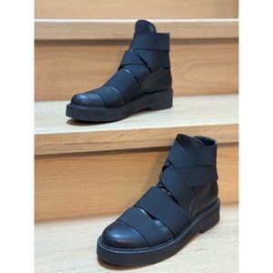 LD Tuttle black leather ankle boots, size 9